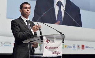 Le Premier ministre Manuel Valls lors du 10e congrès de l'Association des régions de France, le 10 octobre 2014 à Toulouse