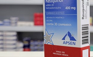 Une boîte d'hydroxychloroquine, au Brésil, le 17 juin 2020.