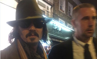 Johnny Depp à la vente Pegasus