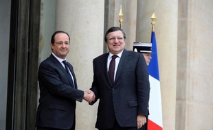 La Commission européenne a salué mercredi les mesures annoncées la veille par le président français François Hollande, les qualifiant de "bonne nouvelle" et de pas "dans la bonne direction".