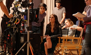 Géraldine Nacache et Leïla Bekhti sur le tournage de «J'irais où tu iras»