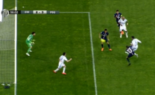 Capture d'écran de la main de Marquinhos