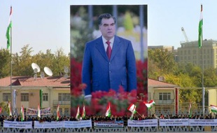 La présidentielle qui a vu la réélection du président du Tadjikistan avec plus de 80% des suffrages n'a pas été conforme aux règles démocratiques, a estimé jeudi la mission d'observateurs de l'Organisation pour la sécurité et la coopération en Europe (OSCE).