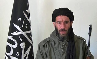 An undated grab from a video obtained by ANI Mauritanian news agency reportedly shows former Al-Qaeda in the Islamic Maghreb (AQIM) emir Mokhtar Belmokhtar speaking at an undisclosed location. Islamists are holding 41 foreigners hostage, including seven Americans, after an attack on a gas field in eastern Algeria, a spokesman for the militants told two Mauritanian news websites. AFP PHOTO / HO / ANI