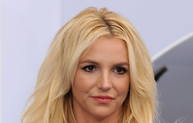 Britney Spears remercie ses fans pour leur soutien et en dit plus sur son autobiographie