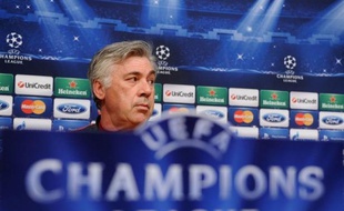 "On a une petite chance et on va la jouer à fond", a assuré mardi l'entraîneur du Paris SG Carlo Ancelotti avant de disputer son quart de finale retour de Ligue des Champions mercredi à Barcelone, après le 2-2 au Parc des Princes lors du match aller.