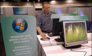 Le numéro un mondial du logiciel, l'américain Microsoft, a annoncé mardi le report à janvier 2007 de la sortie des versions pour les particuliers de son nouveau système d'exploitation Windows Vista.