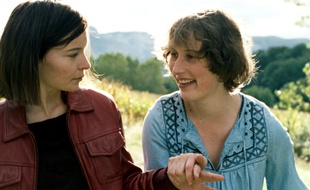 Diane Rouxel et Jeanne Cohendy dans Marche ou crève de Margaux Bonhomme