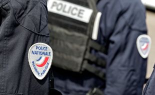 Une femme agressée par deux voleurs à l'arraché (Illustration).