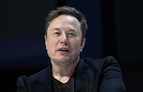 Elon Musk devient le premier à dépasser les 400 milliards de dollars