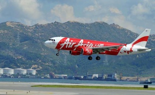 Les transporteurs aériens japonais ANA et malaisien AirAsia ont décidé mardi de mettre fin à leur filiale commune au Japon, en raison de disputes sur l'art et la manière de gérer une compagnie à bas coûts.