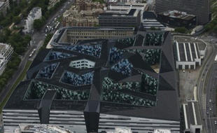 Vue aérienne du ministère de la Défense le 28 mai 2015 à Paris