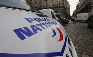 Illustration d'une voiture de polices.