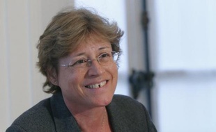 Les députés socialistes se sont déclarés "unanimement favorables à une législation draconienne sur la transparence et le contrôle de la vie publique", a déclaré mardi l'une de leurs porte-parole, Annick Lepetit.