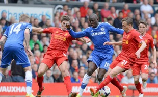 Le capitiane de Liverpool Steven gerrard contre Chelsea, le 27 avril 2014, à Anfield Road.