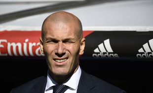 Zizou, lors de son retour sur le banc du Real Madrid.