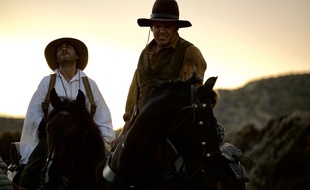 Joaquin Phoenix et John C. Reilly dans Les frères Sisters de Jacques Audiard