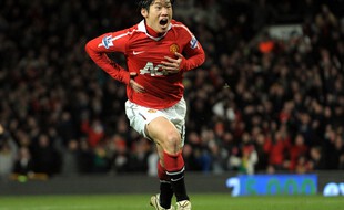 Ji-Sung Park sous le maillot de man U lors de la saison 2009-2010.