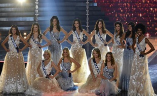 Les candidates au titre de Miss France 2016, le 19 décembre 2015 à Lille