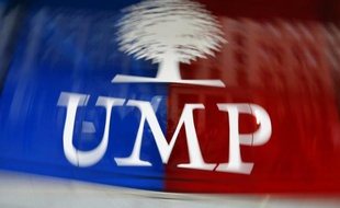 La conseillère de Paris, Marie-Claire Carrère-Gée (UMP), a proposé que les électeurs, pour la primaire de l'UMP en vue des municipales de 2014 à Paris, puissent s'inscrire et voter en même temps dans les permanences UMP des arrondissements parisiens.