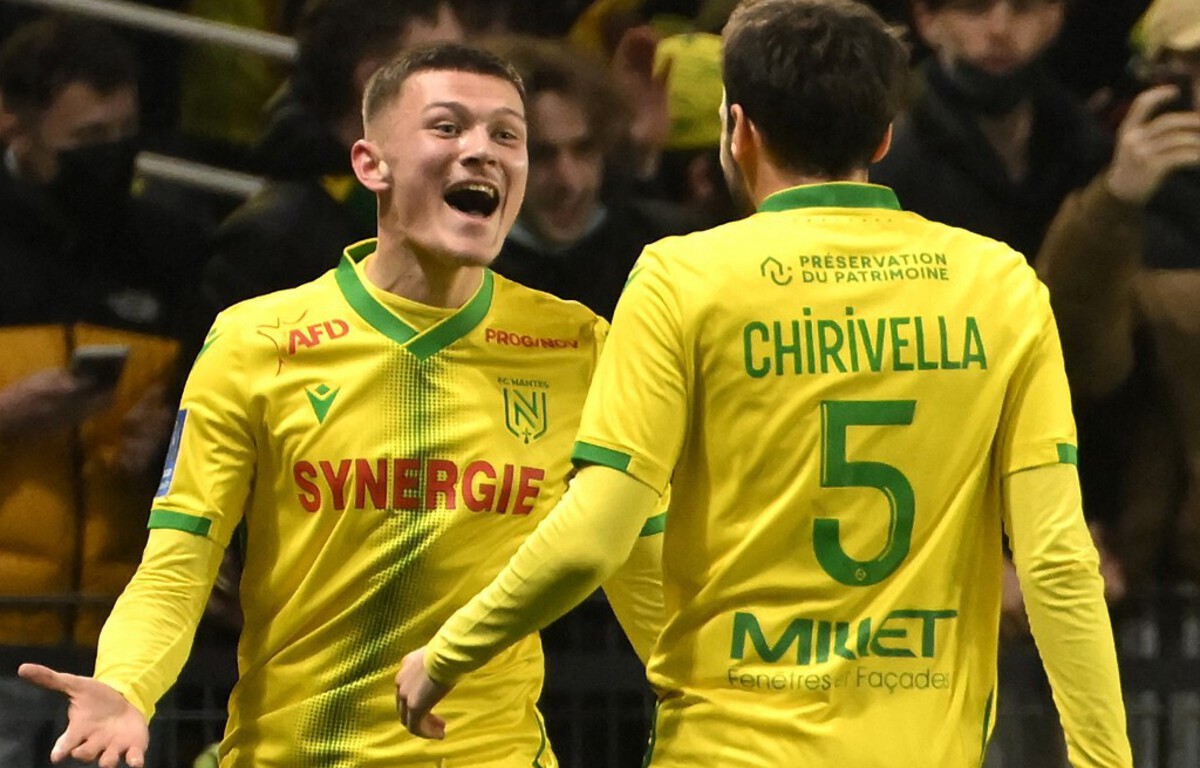 FC Nantes : Formé au club et titulaire cette saison, Quentin Merlin  prolonge son contrat