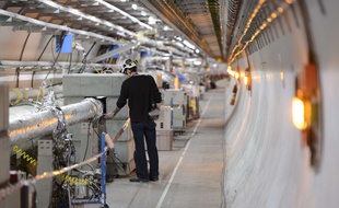A l'intérieur du Grand collisionneur de hadrons, le 16 février 2016.