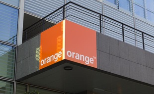Le nouveau siege de la société de télécommunications Orange, le 14 janvier 2013.