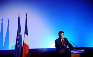 L'UMP a donné le coup d'envoi de sa campagne municipale samedi en affirmant sa volonté d'en faire un "test national", fustigeant l'adversaire socialiste "à court d'idées" et prônant l'ouverture incarnée par l'invité vedette de son Conseil national Tony Blair.