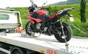 La moto a été saisie par les gendarmes des Pyrénées-Orientales.
