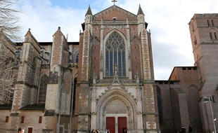 Cette voie menant à la cathédrale de Toulouse va prendre le nom d"allée du Colonel Arnaud-Berltrame et du Père Jacques Hamel.