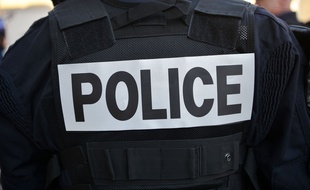 Un agent de police. (illustration)