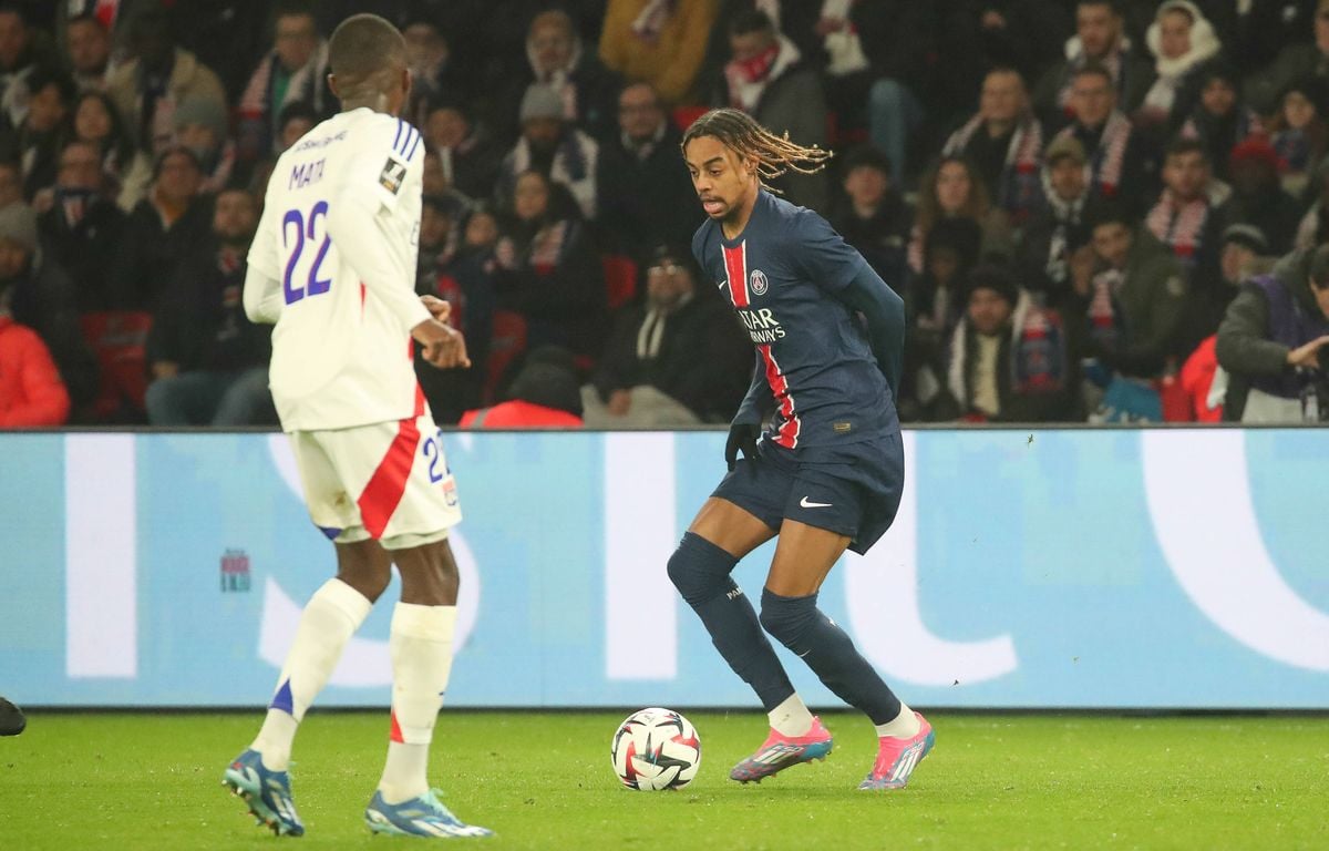 EN DIRECT OL - PSG : Lyon capable de chambouler la tête de la Ligue 1 contre un Paris diminué ?... Suivez le choc du week-end avec nous dès 20h15...