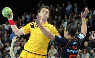 Chambéry court à la catastrophe en Ligue des champions messieurs de handball, après avoir concédé sa troisième défaite en autant de journées face à la relativement modeste équipe de Saint-Pétersbourg (27-31), samedi en Russie.
