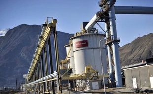 Le groupe anglo-australien Rio Tinto a entamé des "négociations exclusives" pour la reprise de ses sites français de Castelsarrasin et Saint-Jean-de-Maurienne avec le groupe allemand Trimet, ouvrant une perspective pour l'usine savoyarde menacée depuis plusieurs mois.