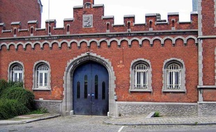 L'entrée de la prison de Nivelles, en Belgique où est incarcéré Marc Dutroux.