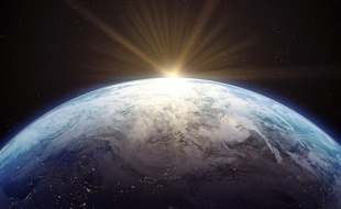 Découvrez Copernicus, un programme spatial pour prévenir les risques environnementaux.