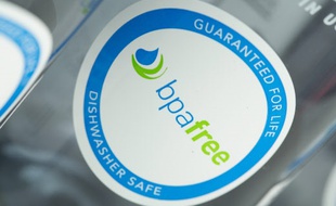 Une bouteille en plastique garantie sans BPA