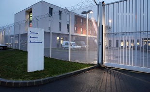 Illustration du centre de rétention administrative de Saint-Jacques-de-la-Lande.