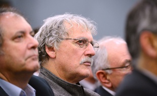 Jean-Luc Rougé (au centre), le président de la fédération française de judo.