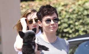 L'actrice Rose McGowan dans les rues de Los Angeles