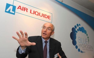 Entre quinze et trente personnes ont bloqué mercredi jusqu'à 17H00 un site d'Air Liquide France Industrie à Floirac (Gironde) pour protester contre un plan de suppressions de postes annoncé en septembre, a-t-on appris auprès de l'entreprise et de la CGT.