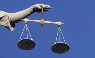 Illustration de la balance de Thémis, symbole de la Justice. (Illustration)