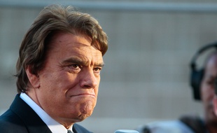 Bernard TAPIE.