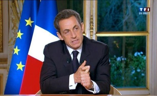A six mois de la présidentielle, Nicolas Sarkozy a annoncé jeudi à la télévision que le gouvernement présenterait rapidement un nouveau plan de rigueur budgétaire pour enrayer la crise, dans la foulée du plan de sauvetage de la zone euro adopté à Bruxelles.
