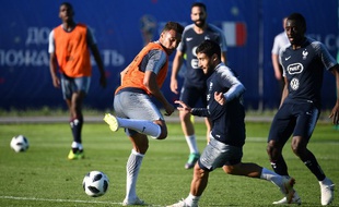 Corentin Tolisso ou Nabil Fekir, qui va remplacer Blaise Matuidi?