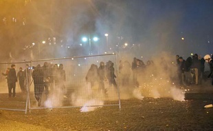 Des affrontements entre manifestants et forces de l'ordre dimanche 26 janvier à Paris à la fin de la manifestation du collectif «Jour de colère».