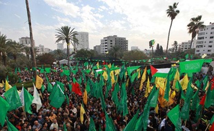 Des Palestiniens fêtent leur «victoire» sur Israël à Gaza, le 22 novembre 2012.