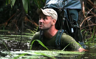 L'Anglais Ed Stafford est le premier homme à avoir descendu le fleuve Amazone à pied.