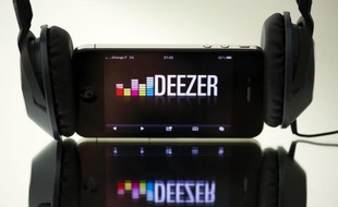 Le Français Deezer se prépare à un lancement aux Etats-Unis en 2014. Si la concurrence s'y intensifie dans l'offre de musique à la demande, "les cartes ne sont pas encore distribuées", a assuré Daniel Marhely, cofondateur du site.