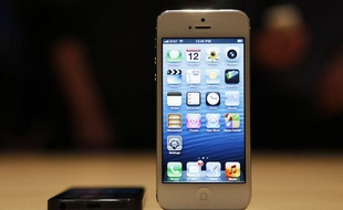 Présenté le 12 septembre 2012, l'iPhone 5 est le smartphone le plus fin du monde.
